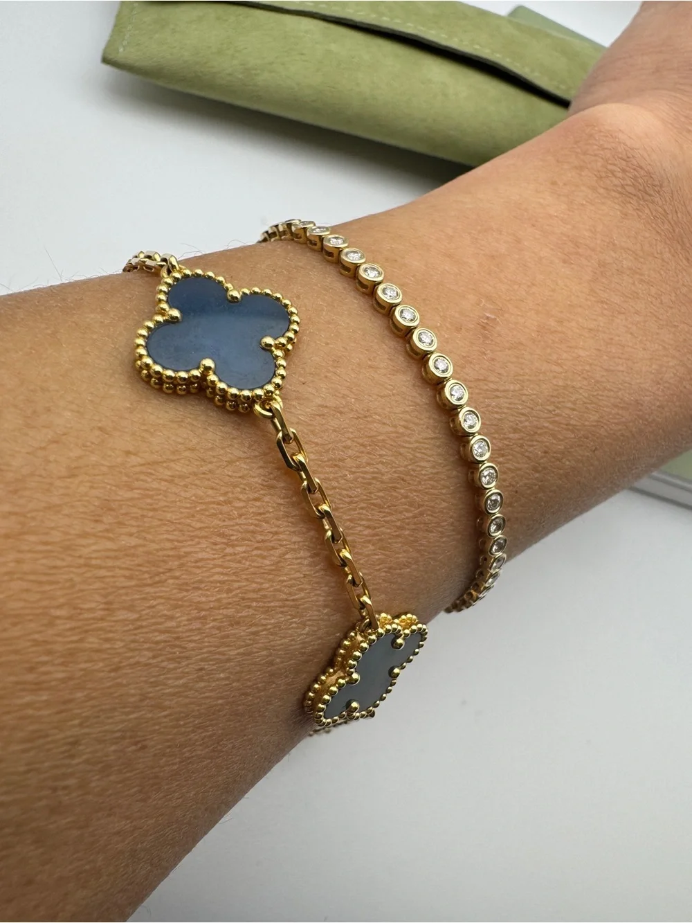 Van Cleef & Arpels 18k 5-motif bracelet